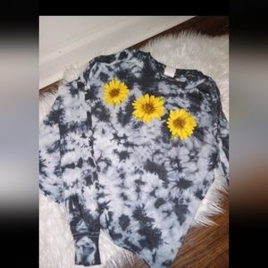 Black and white tydye long sleeve